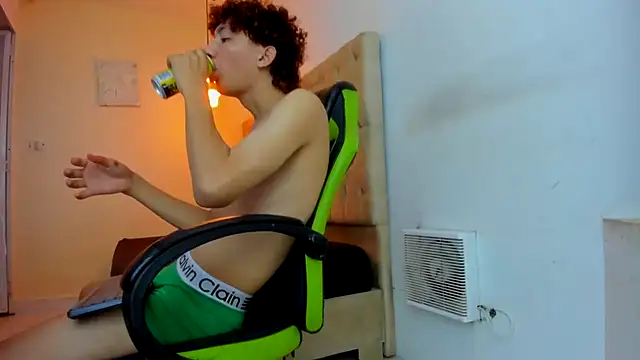 Darkknightx01 online show from November 2025 01:28:01 AM