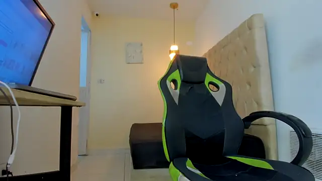 Darkknightx01 online show from November 2025 01:26:02 AM