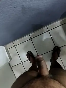 Leofj007 online show from November 2025 05:13:02 AM