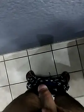 Leofj007 online show from November 2025 06:16:02 AM