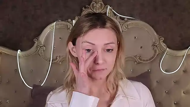 CindyFors online show from October 2025 09:05:02 PM