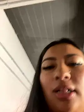 Snapshot of Issa_Santana chatting on January 2026 03:15:01 PM Issa Santana online show from January 2026 03:15:01 PM