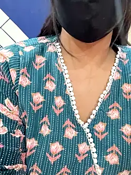 Snapshot of Cute-Sakhi chatting on November 2025 02:26:01 AM Cute-Sakhi online show from November 2025 02:26:01 AM