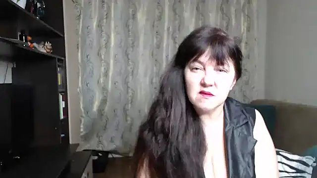 Illusionq online show from November 2025 05:07:02 AM