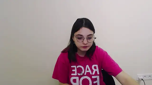 Snapshot of Sun_Shine__ chatting on April 2026 06:46:02 PM Sun Shine online show from April 2026 06:46:02 PM
