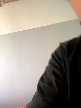 Snapshot of LupeLok chatting on September 2025 02:21:01 PM LupeLok online show from September 2025 02:21:01 PM