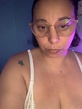 Snapshot of LupeLok chatting on October 2025 10:30:01 PM LupeLok online show from October 2025 10:30:01 PM