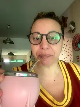 Snapshot of LupeLok chatting on November 2025 01:44:01 PM LupeLok online show from November 2025 01:44:01 PM