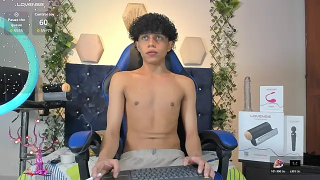 Snapshot of _taylor_black chatting on November 2025 01:04:01 AM taylor black online show from November 2025 01:04:01 AM