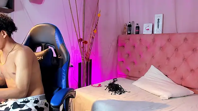 Snapshot of _taylor_black chatting on March 2026 10:24:01 PM taylor black online show from March 2026 10:24:01 PM