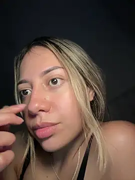 MissCat  online show from December 2025 03:13:02 AM