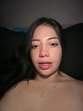 Snapshot of MissCat_ chatting on May 2026 04:07:02 AM MissCat online show from May 2026 04:07:02 AM