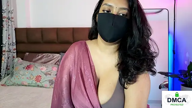 Snapshot of Gulaboo100 chatting on February 2026 05:11:01 PM Gulaboo100 online show from February 2026 05:11:01 PM