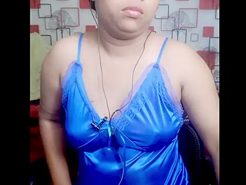 LushVamp online show from September 2025 11:34:01 AM