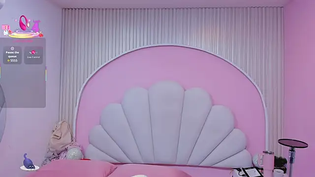 hinata dolly online show from January 2026 11:02:02 AM