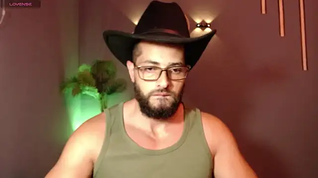 Snapshot of magnumchris chatting on July 2026 09:50:02 PM magnumchris online show from July 2026 09:50:02 PM