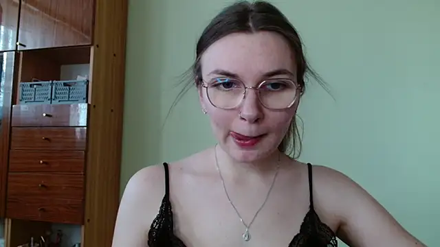 LooveELLYx online show from March 2025 10:56:02 AM