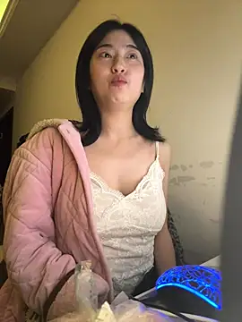 Snapshot of Olivia-l chatting on November 2025 04:28:02 PM Olivia-l online show from November 2025 04:28:02 PM