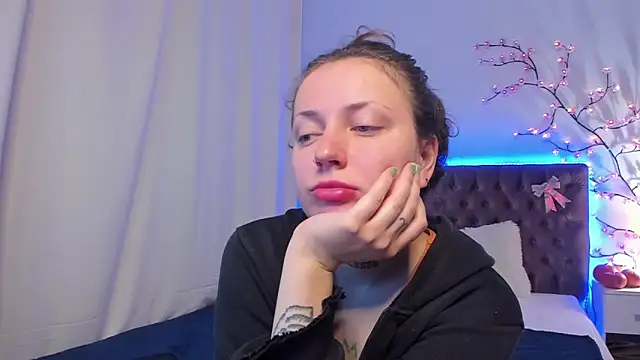 LilaVame online show from October 2025 09:04:02 PM