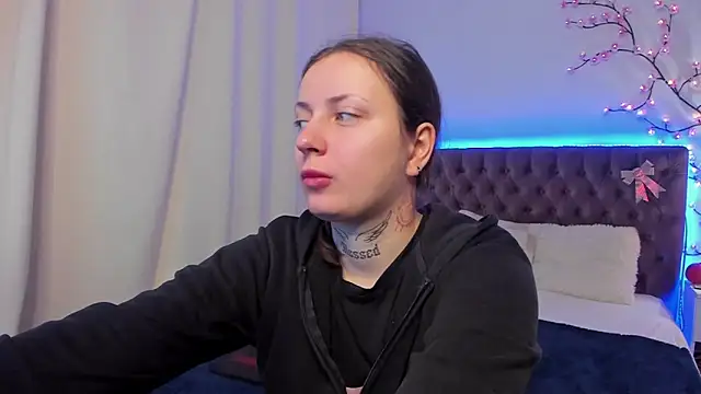 LilaVame online show from November 2025 09:02:02 PM