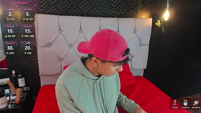 Thiago Kozak online show from November 2025 01:57:01 PM