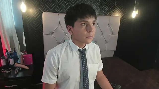 Thiago Kozak online show from February 2026 12:26:01 PM