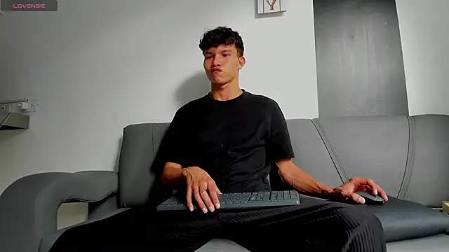 2Amateur Guys online show from February 2026 07:40:01 PM