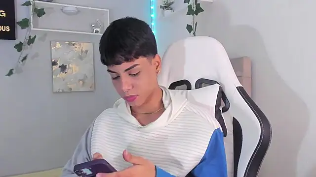 Thomas wil online show from September 2025 06:35:01 AM