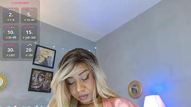 Corinndupontx online show from October 2025 05:06:01 AM