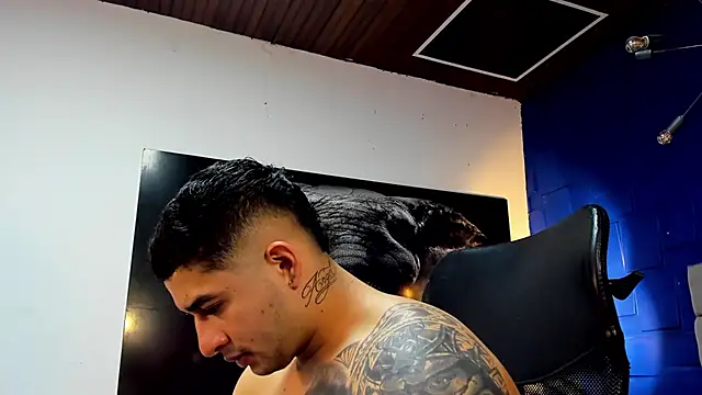 king falconer online show from November 2025 01:16:01 AM