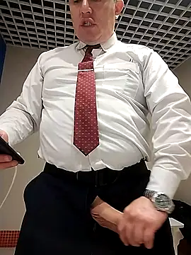 BigCristh79 online show from November 2025 07:42:02 AM