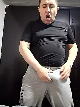 BigCristh79 online show from January 2026 06:53:02 PM