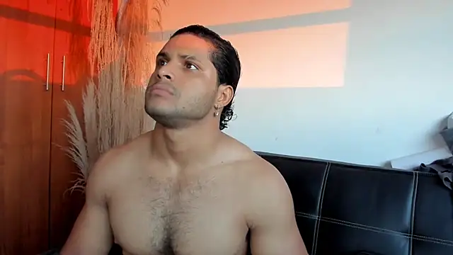 Evansdark1 online show from November 2025 10:32:01 PM