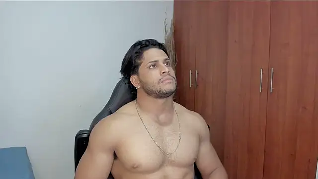 Evansdark1 online show from April 2026 11:39:02 PM