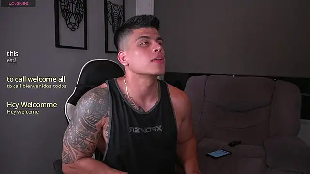 Snapshot of tyler_muscle1 chatting on October 2025 12:19:02 AM tyler muscle1 online show from October 2025 12:19:02 AM