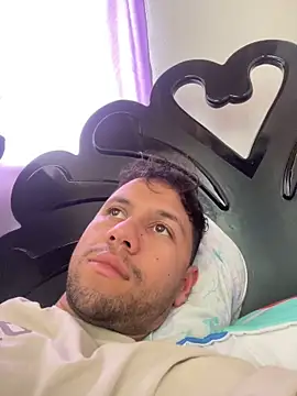 Michaell Spinelly online show from November 2025 08:16:01 PM