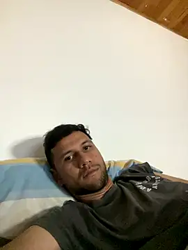 Michaell Spinelly online show from November 2025 01:16:01 AM