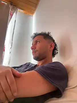 Michaell Spinelly online show from December 2025 03:52:02 PM