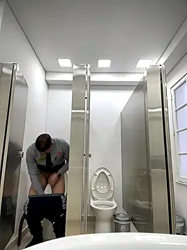 Manu0586 online show from December 2025 11:27:02 AM