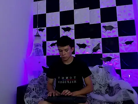 Snapshot of AndyFame1 chatting on October 2025 06:52:02 PM AndyFame1 online show from October 2025 06:52:02 PM