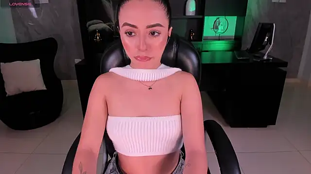 IsabellaMoreau online show from March 2026 05:30:01 PM