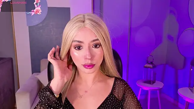 Snapshot of IsabellaMoreau chatting on July 2026 08:36:01 PM IsabellaMoreau online show from July 2026 08:36:01 PM