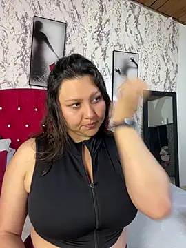 Snapshot of Larissa_Antonella chatting on June 2026 04:06:02 AM Larissa Antonella online show from June 2026 04:06:02 AM