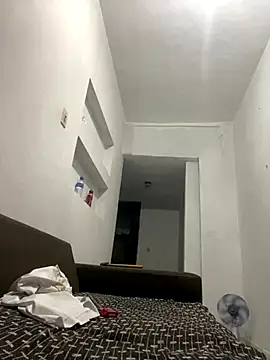 Snapshot of freedmar chatting on November 2025 04:23:02 AM freedmar online show from November 2025 04:23:02 AM