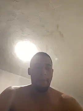 Snapshot of freedmar chatting on November 2025 06:02:01 AM freedmar online show from November 2025 06:02:01 AM