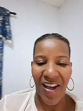 Snapshot of VikysDavis chatting on September 2025 10:26:01 PM VikysDavis online show from September 2025 10:26:01 PM