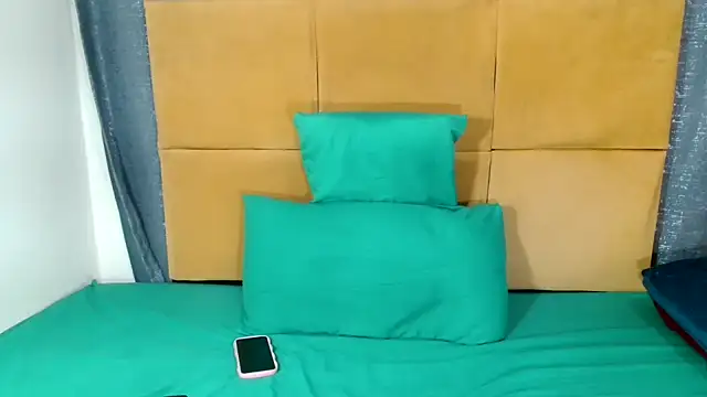 HugeTitisxx online show from June 2026 08:40:02 AM