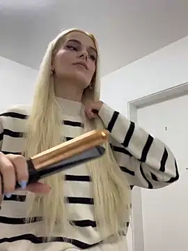 SelenaDaze online show from March 2026 05:51:02 AM