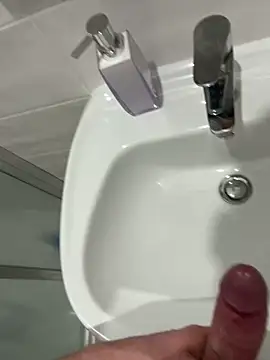 Snapshot of geraldoo007 chatting on March 2026 07:07:01 PM geraldoo007 online show from March 2026 07:07:01 PM