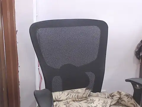 Snapshot of Horny_sha chatting on September 2025 06:58:02 AM Horny sha online show from September 2025 06:58:02 AM